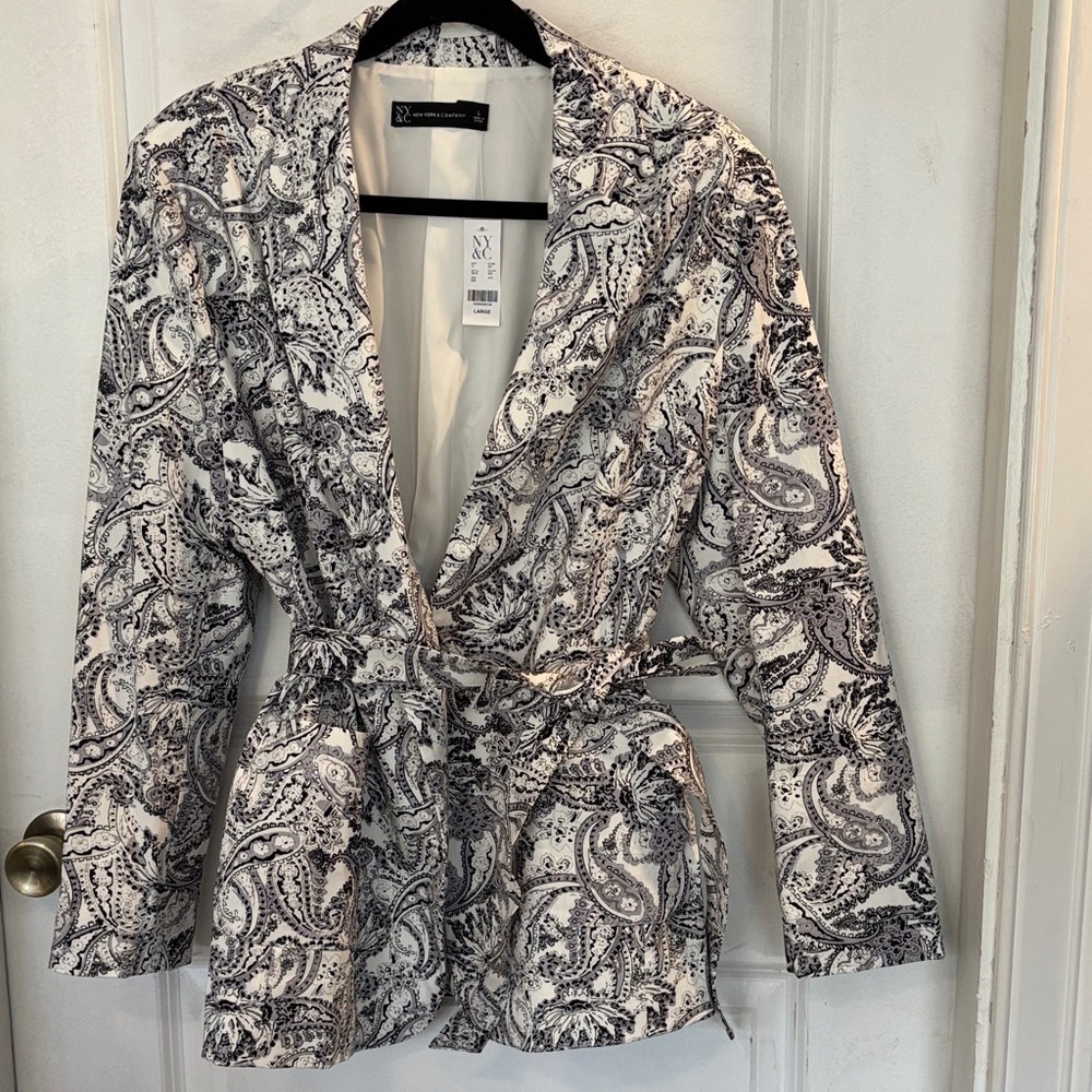 New York & Company Black and White Paisley Blazer